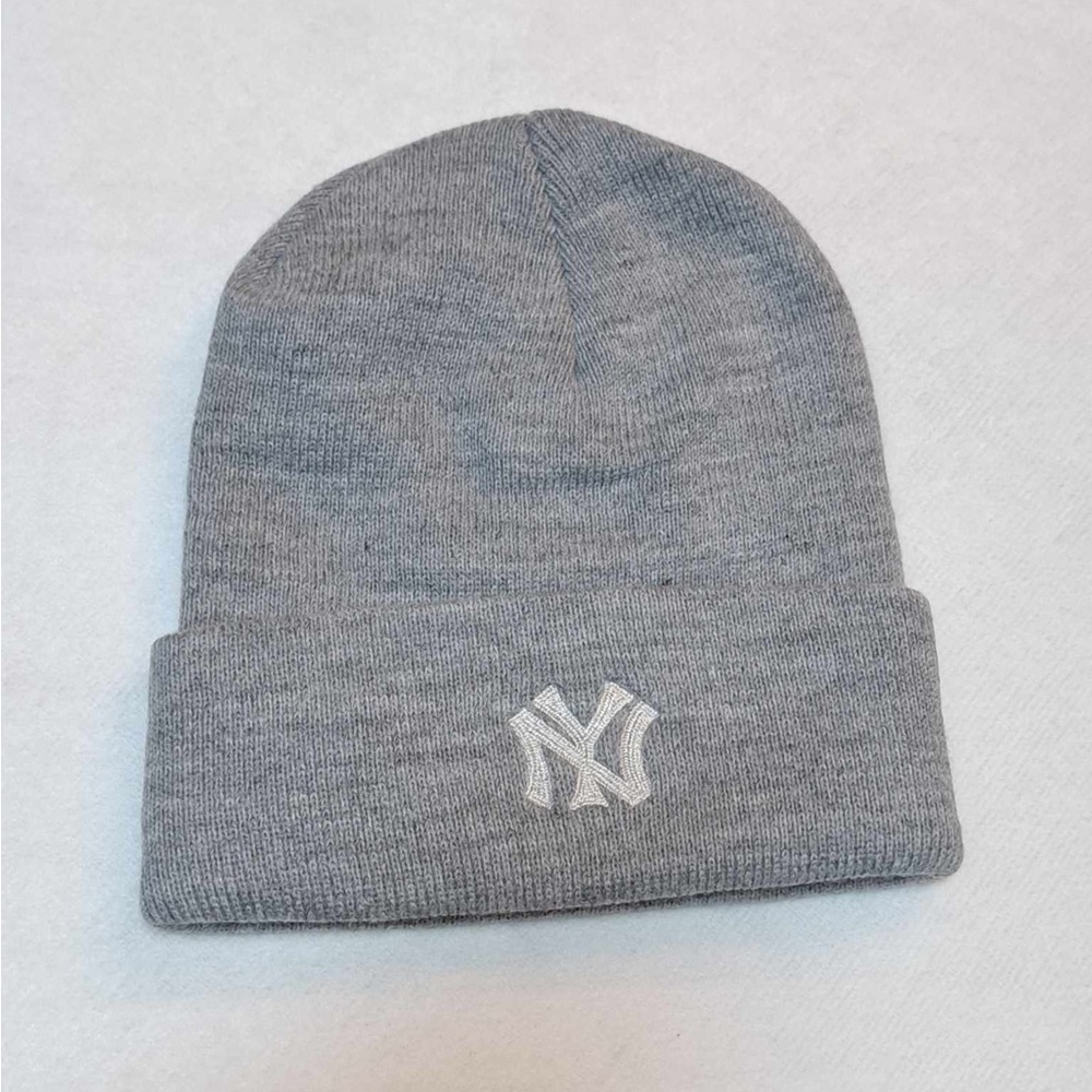 Madhappy x 47 Brand "Yankees Knitted Hat - ONE SIZE FITS MOST